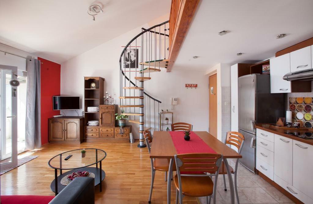 Apartmán Litorian Makarská Exteriér fotografie